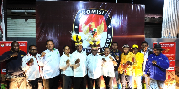 Pasangan WAGI Resmi Daftar Di KPU, Bawa Pesan Politik Damai Bagi Rakyat Papua Tengah