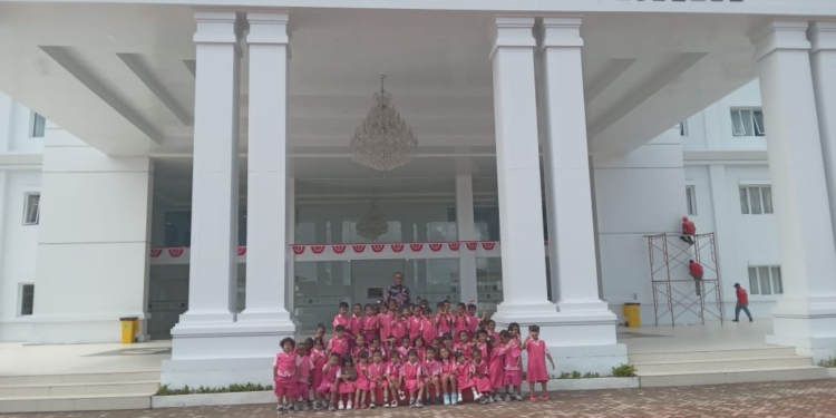Sekda Jayawijaya Motivasi Anak Sekolah Jadi Generasi Penerus Bangsa Yang Sehat