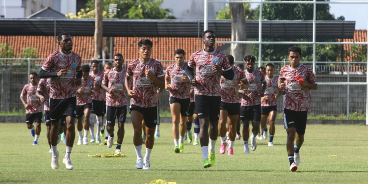 Ini 20 Pemain PSBS Biak Saat Tour  Pulau Kalimantan Hadapi Borneo