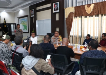 Wakapolda Papua Bersama Dirkrikum Berupaya Ungkap Pelaku Pengrusakan Di Kantor Redaksi Jubi