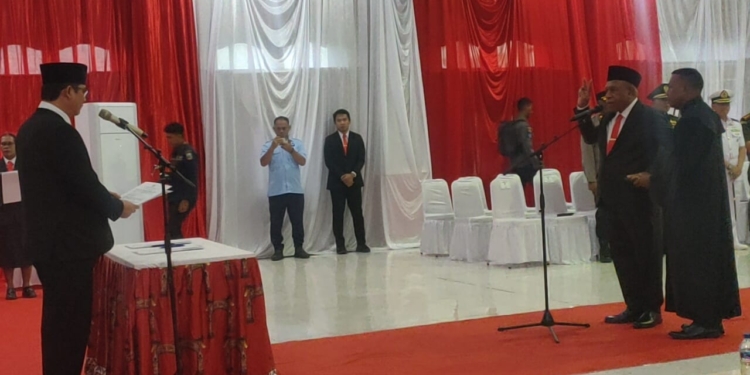 Frets James Boray Resmi Jabat PJ.Sekda Papua Tengah