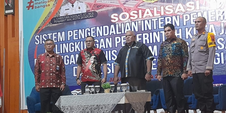 Inspektorat Kota Jayapura Gelar Sosialisasi SPIP dan Bintek SISWASKEUDES 2024