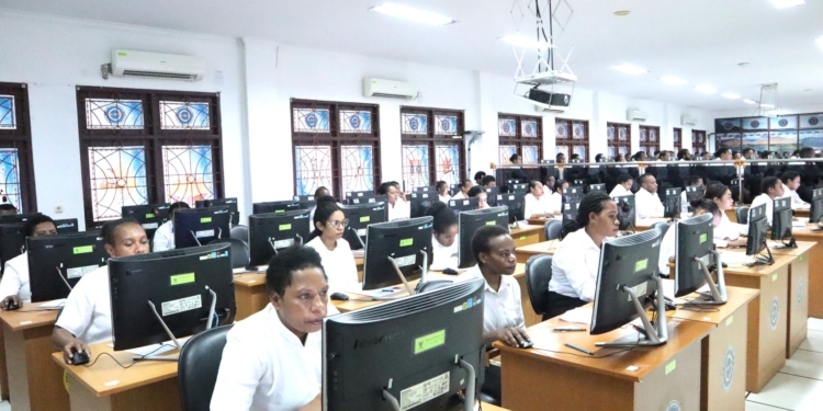 Elizabeth Pekei : Dari 735 Hanya 638 Peserta CPNS Papua Tengah, Ikut Tes Di BKN Jayapuara