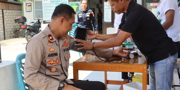 Polres Yapen Polda Papua Gelar Donor Darah Peringati Hari Jadi Humas Polri Ke – 73 Tahun 2024
