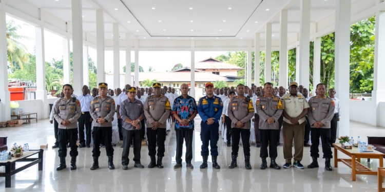 Resmi Tutup Diklat Satpol-PP, Herman Kayame : Pahami, Jalankan Tugas Sesuai Koridor Hukum