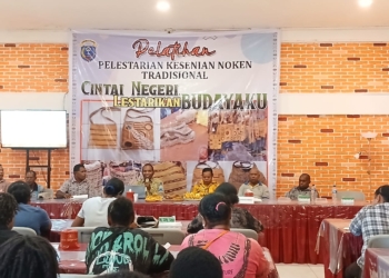 Dinas Pariwisata Nabire Gelar Pelatihan Pelestarian Noken Tradisional