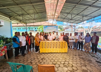 Pelatihan Daur Ulang Bagi Kelompok Proklim di RW 1 Kelurahan VIM Tahun 2024