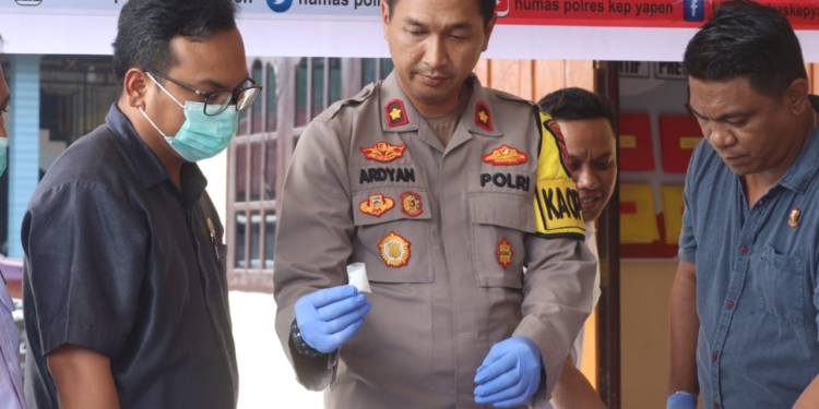 Polres Yapen Polda Papua Kembali Musnahkan Narkoba Jenis Sabu Seberat 6,69 Gram