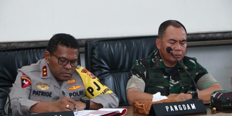 Kapolda Papua dan Pangdam XVII Cenderawasih Ikuti Vicon Persiapan Pilkada Serentak 2024 Bersama Kapolri dan Panglima TNI