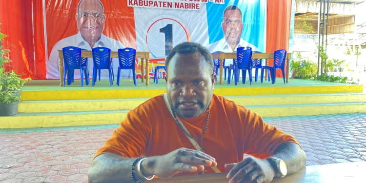 Vidio Pukul Warga Viral, Cabup Nabire 01 Minta maaf, “Tidak Ada Maksud Menyerang Apalagi Memukul