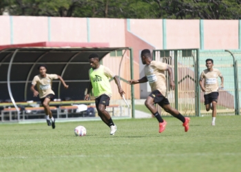 Hadapi Tuan Rumah Persibo, Pelatih Persipura Target Meraih Kemenangan