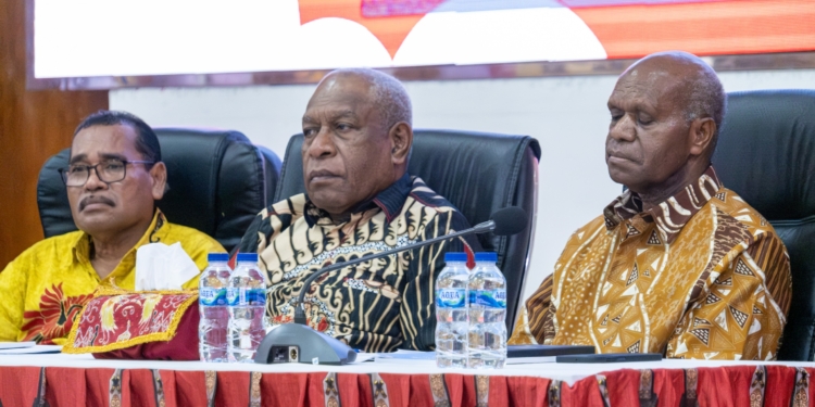 Sekda Frets Boray Resmi Buka Sosialisasi Peraturan Pansel Mekanisme Pengangkatan DPR Papua Tengah