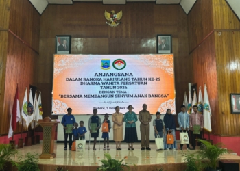 HUT DWP Papua Tengah Ke-25 Tahun, Di Warnai Anjangsana Bersama Anak Panti Asuhan