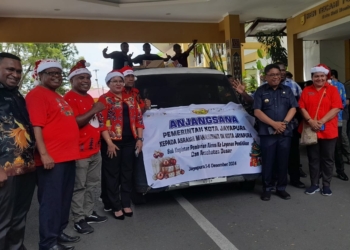 Maknai Kelahiran Yesus, Pemkot Berbagi Kasih Dengan Puluhan Asrama di Kota Studi Jayapura