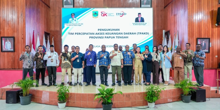 Sekda Papua Tengah, Frets Boray Resmi Kukuhkan TPKAD Papua Tengah
