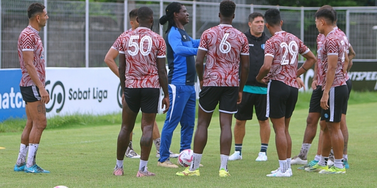 Atas Pengalamannya Bersama Persipura Jayapura, Bio Paulin Pierre Resmi Gabung Bersama PSBS Biak