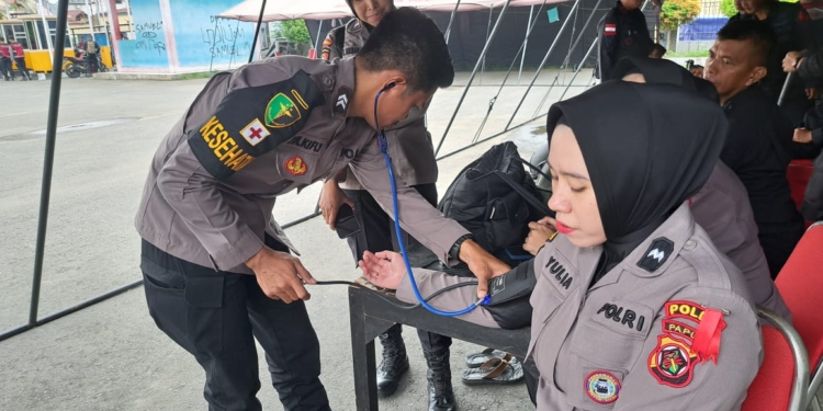 Pastikan Kondisi Personel,Subsatgas Dokkes Polda Lakukan Pelayanan Kesehatan Guna Dukung Operasi