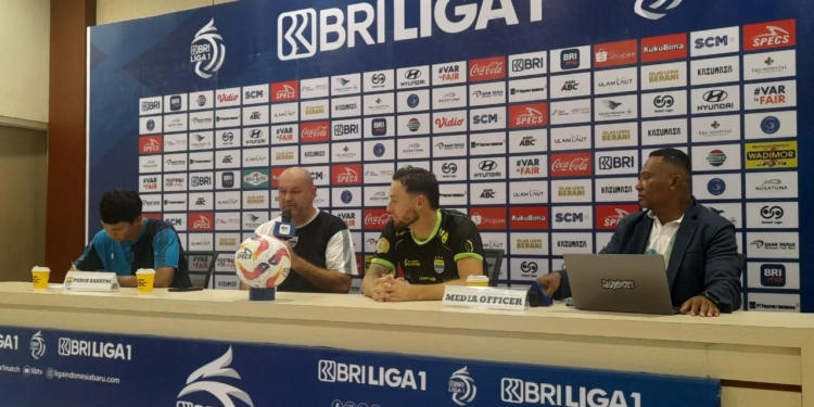 Curi Point di Jayapura, Persib Bandung Tetap Kokoh di Klasemen