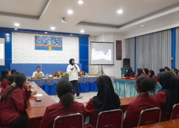 Direktorat Reserse Siber Polda Papua Gelar Sosialisasi Bijak Bermedia Sosial Bagi Siswa SNK Pariwisata Papua