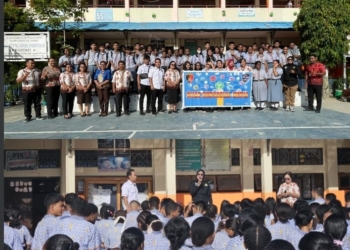 Dit Siber Polda Papua Kembali Berikan Sosialisasi Etika Bermedia Sosial di SMA YPPK ASISI Sentani