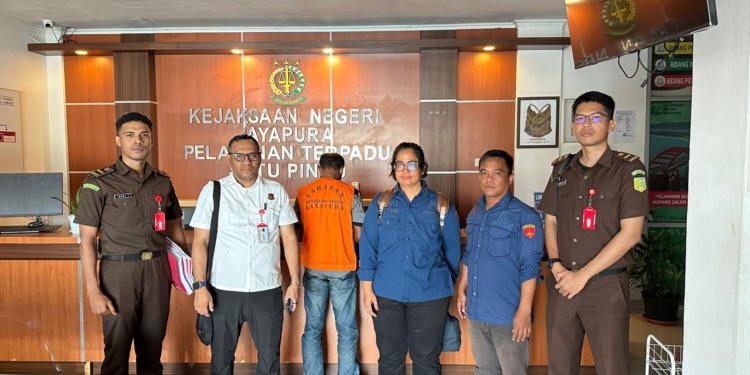 DPO Korupsi di Tangkap Tim Intelijen dan Pidsus Kejari Jayapura di Mall Jayapura, Berikut Penjelasan Kajari Jayapura