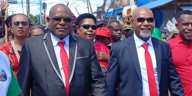 KPU Tetapkan Paslon Mege Gubernur Dan Wakil Gubernur Terpilih  Papua Tengah Periode 2025-2029