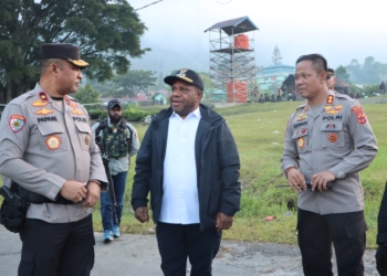 Kapolda Papua Tengah Bersama PJ Bupati dan Kapolres Puncak Jaya Laksanakan Patroli di Kota Mulia