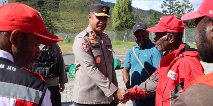 Kapolda Papua Tengah Sambangi Korban Aksi Saling Serang di Kab. Puncak Jaya