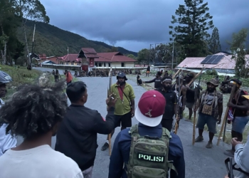 Aksi Saling Serang, Antar Massa pendukung 01 dan 02 di Kampung Muliambut, Puncak Jaya
