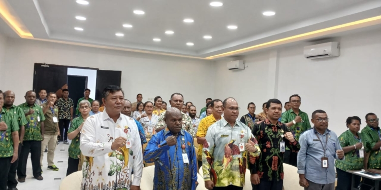 Herman Kayame Resmi Buka Rakor Pemenuhan Data Statistik Bidang Ekonomi Dilingkup Pemprov Papua Tengah