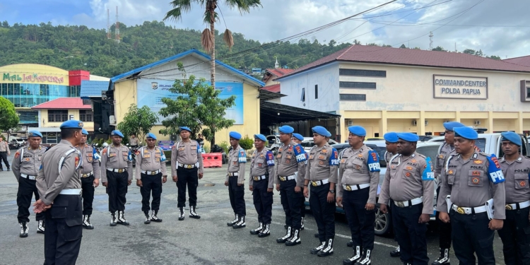 Bidang Propam Polda Papua Lakukan Pemeriksaan Kelengkapan Diri dan Kelengkapan Bermotor Anggotanya