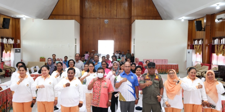 Peduli Kesehatan, DWP Provinsi Papua Tengah Lakukan Pemeriksaan Kesehatan Gratis