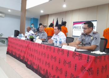 11 WNA Asal Bangladesh dan India, Berhasil Diamankan Petugas Imigrasi Kelas I TPI Jayapura di Pelabuhan Jayapura