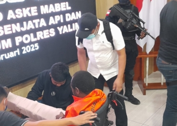Buronan Aske Mabel di Tangkap Polisi Beserta 4 Pucuk Senjata Api Jenis AK, Kapolda Ini Berkat Dukungan Warga Setempat