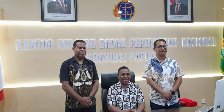 Sejak Agustus 2024, Kantor Wilayah ATR/BPN Papua Telah Berlakukan Sertifikat Tanah Secara Elektronik.