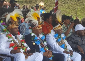 Gelar Ibadah Syukuran, Bupati Intan Jaya, Aner Maiseni Harap Dukungan Semua Pihak Untuk Bangun Daerah