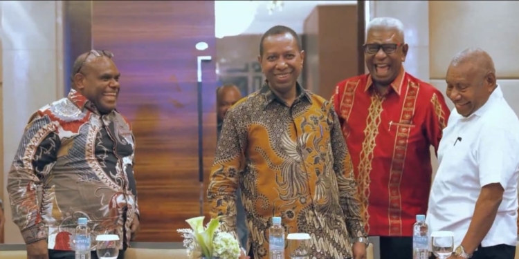 Gubernur Papua Tengah dan Bupati Mimika Siap Sukseskan Pentahbisan Uskup Baru Keuskupan Timika