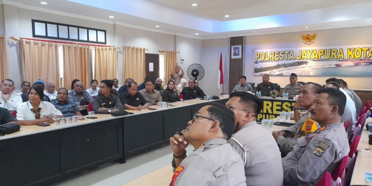 Cek Kesiapan Keamanan, Jelang Lebaran 1446 H/2025, DPR Kota Jayapura Berkunjung Ke Polresta