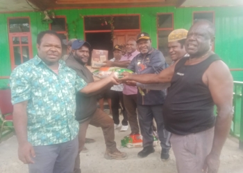 Pemerintah Melalui Dinsos Kabupaten Intanjaya Mulai Salurkan Bantuan Sembako Ke Masyarakat Yang Mengungsi