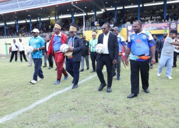 Gubernur Meki Nawipa Resmi Membuka Kompetisi Liga 4 Regional Tahun 2024-2025 Di Timika