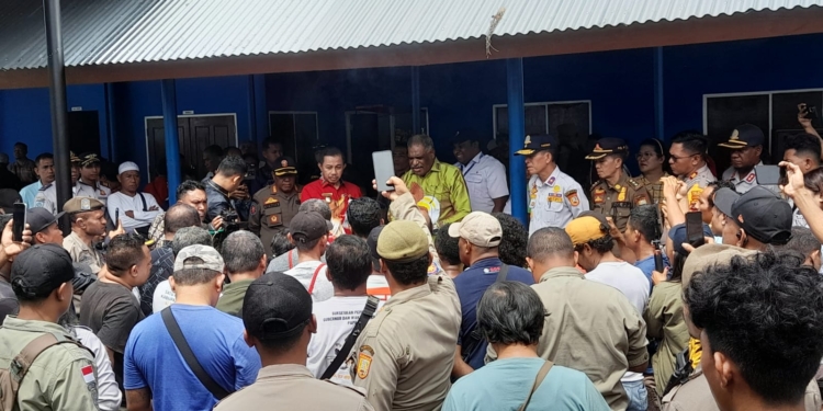 Wakil Wali Kota Jayapura: Sopir Taksi Harus Jadi Mitra Pemerintah Jaga Ketertiban Kota