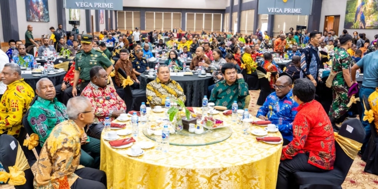 Gubernur Meki Nawipa Dan Bupati Se-papua Tengah Hadiri Sertijab Kepala BPK Se-Wilayah Papua