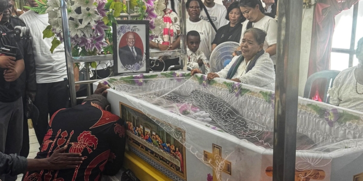 Pdt Noakh Nawipa Tutup Usia, Gub Meki Nawipa :”Almahrum Sosok Yang Berjasa Dalam Perjalanan Hidup Ku”