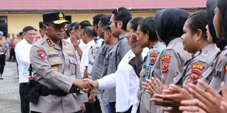 Kapolda Polda Papua Laksanakan Kunjungan Kerja Dan Tatap Muka di Kabupaten Kepulauan Yapen