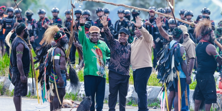 Sukses Tangani Konflik Pilkada Puncak Jaya, Gubernur Meki Nawipa Ucapkan Terima Kasih Ke Pj Bupati Puncak Jaya