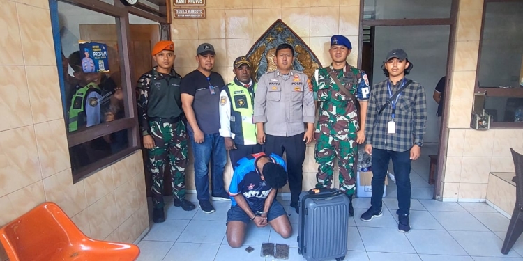 Bawa Ganja Buat Konsumsi Pribadi, Karyawan PT Freeport Di Tangkap Polisi Di Bandara Sentani, Papua