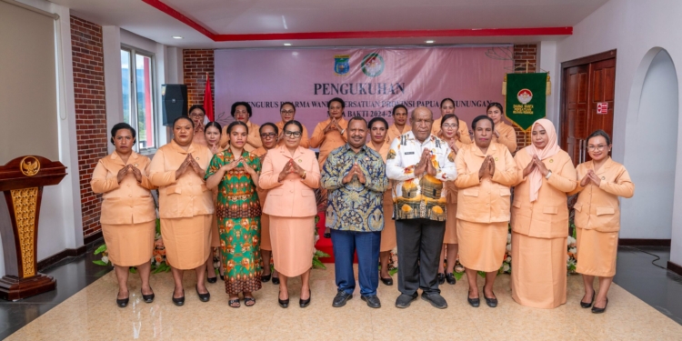 Pengukuhan Pengurus DWP Provinsi Papua Pegunungan Masa Bakti 2024-2029 oleh Ketua Umum DWP