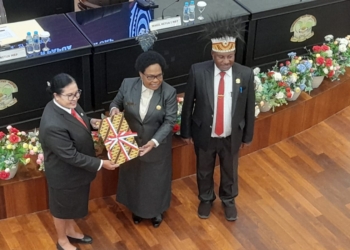 Aspirasi OAP Diserahkan Oleh Ketua MRP Papua Kepada Pemerintah Provinsi Papua