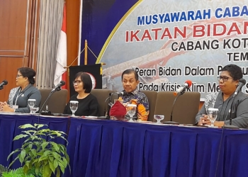 Wakil Walikota Ajak Bidan Kota Jayapura Ikut Jaga Lingkungan