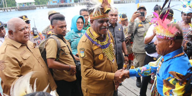 Walikota Jayapura Laksanakan Turkam Di Kampung Enggros